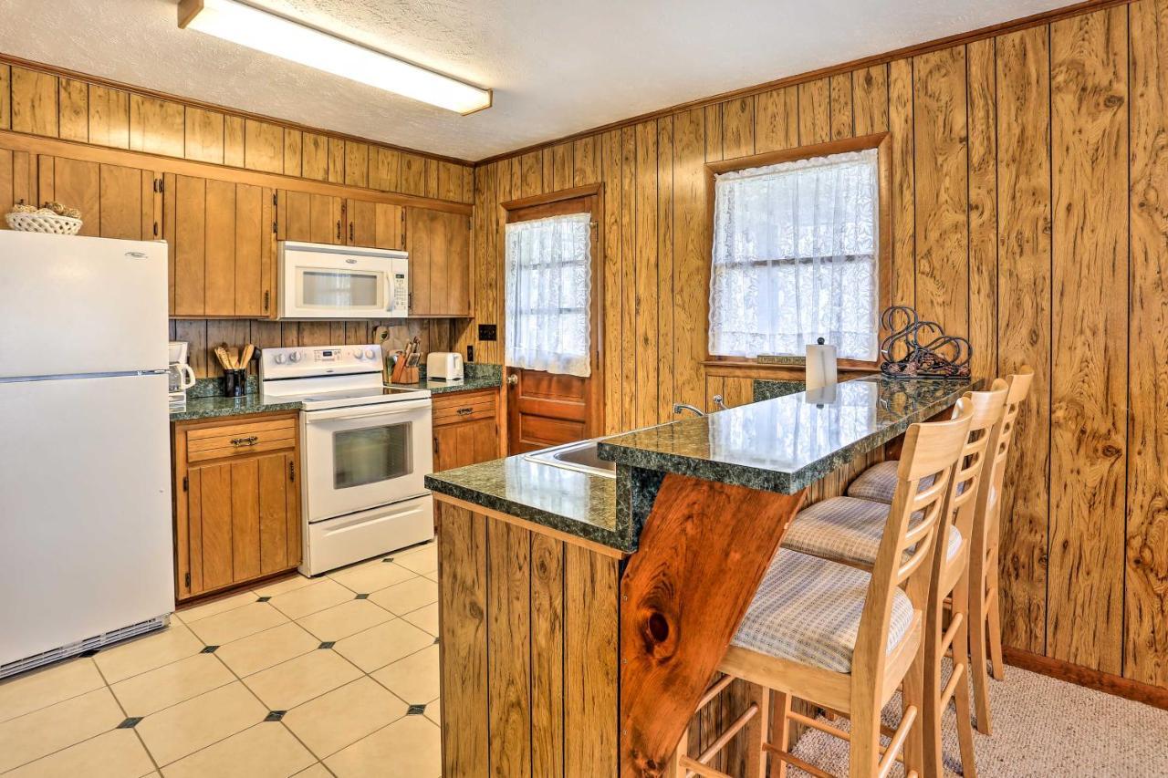 Lake Waccamaw Home With Fenced Yard And Shared Pier! מראה חיצוני תמונה