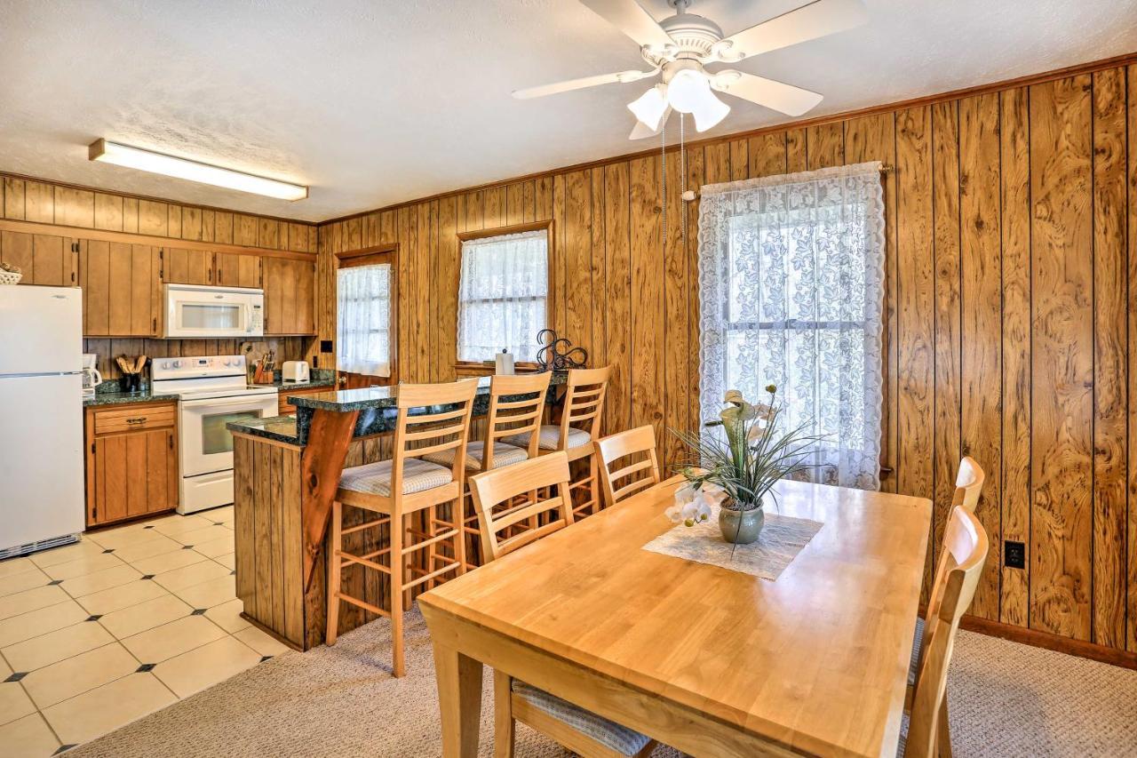Lake Waccamaw Home With Fenced Yard And Shared Pier! מראה חיצוני תמונה